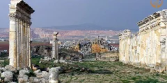 مدينة أفاميا الأثرية… مدينة الأعمدة الخالدة وسحر التاريخ