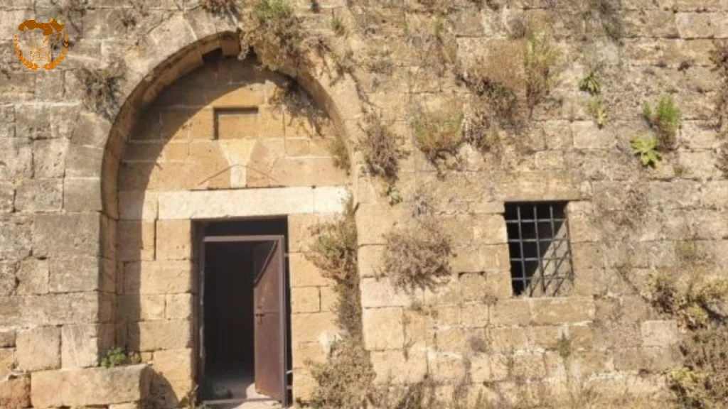 قلعة يحمور في طرطوس